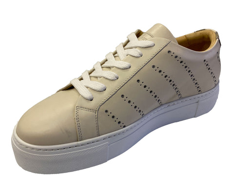 THE OFFICE OF ANGELA SCOTT Women's Cream Miss Jacklyn Sneaker 37 NWD