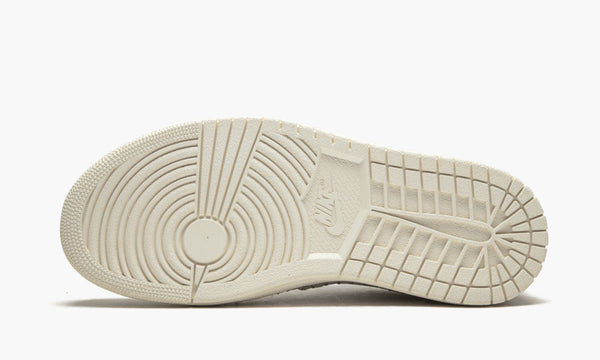 NIKE Women's Sail/Mtlc Red Bronze Air Jordan 1 Retro Low NS #AO1935 109 NEW