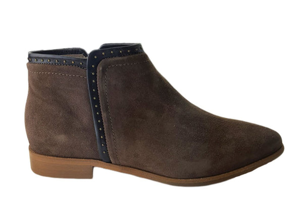 ITALEAU Women's Brown Leather Miralda Nut Ankle Booties #Shila006 9 NWOB