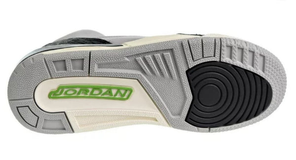 NIKE Men's Smoke Grey Air Jordan 3 Retro Sneakers #136064-006 NWOB