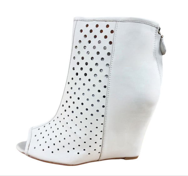 REBECCA MINKOFF Women's White Perforated Sienna Wedge Booties #M1070460 10 NWB