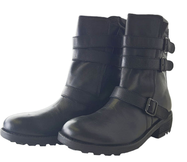 LIEBESKIND Women's Black Leather 2D Ankle High Boots #LK2007 NWOB