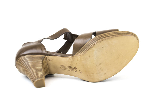 ALBERTO FERMANI Women's Cioccolato Guila T-Strap Sandals Size 9 Floor Model
