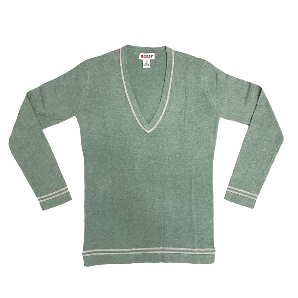 BOAST Women's Light Green V-Neck Boyfriend Sweater $175 NEW