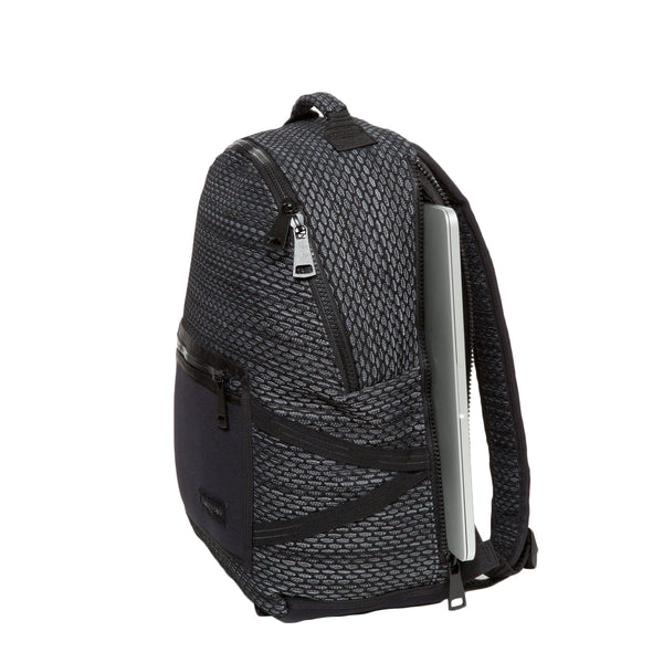 EASTPAK Padded Pak'r Classic Backpack, Dark Twine, 24L