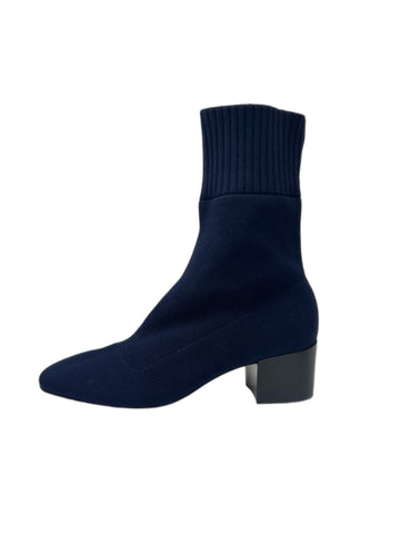 Max Mara Women's Navy Eresia Block Heel Ankle Boots Size 7 NWT