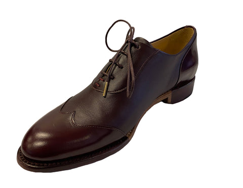 THE OFFICE OF ANGELA SCOTT Women's Bordeaux Mr. Evans Oxfords 37 FLOOR MODEL