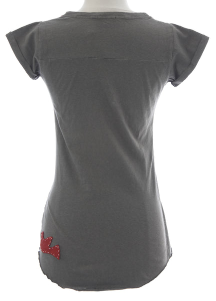 BLUE BLOOD Women's Rock Alicia 2 Short Sleeve Graphic Shirt NEW